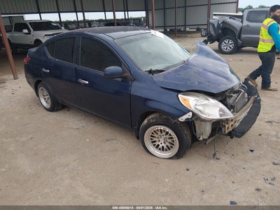 NISSAN VERSA 2013