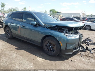 BMW IX 2025