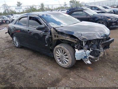 TOYOTA CAMRY 2014