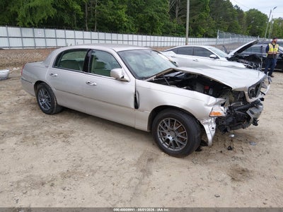 LINCOLN TOWN CAR 2008
