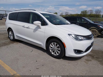CHRYSLER PACIFICA 2018