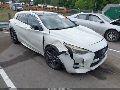 INFINITI QX30 2017
