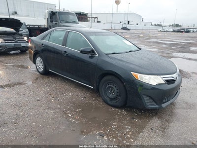 TOYOTA CAMRY 2014
