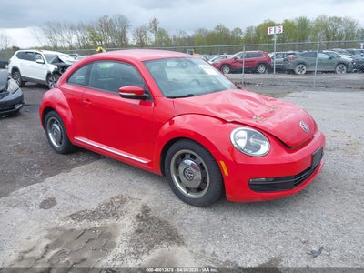 VOLKSWAGEN BEETLE 2012