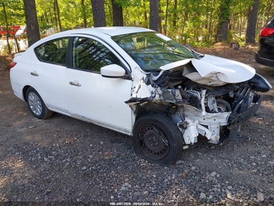 NISSAN VERSA 2017
