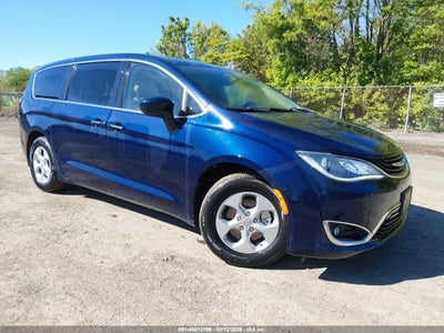 CHRYSLER PACIFICA HYBRID 2017