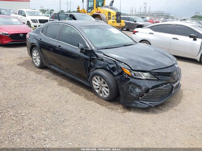 TOYOTA CAMRY 2019
