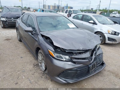 TOYOTA CAMRY 2019