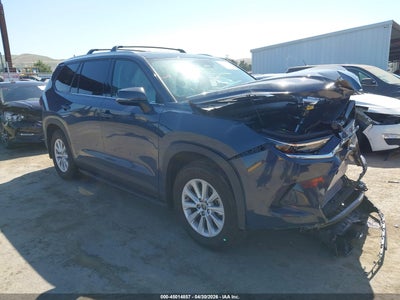 TOYOTA GRAND HIGHLANDER 2025