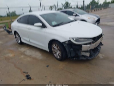 CHRYSLER 200 2015