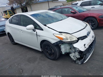 TOYOTA PRIUS 2014