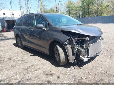 TOYOTA SIENNA 2023