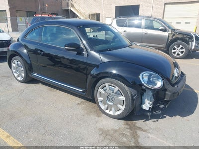 VOLKSWAGEN BEETLE 2012
