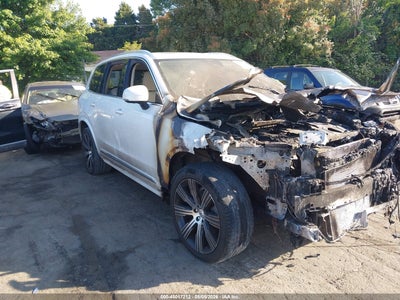 VOLVO XC90 2023