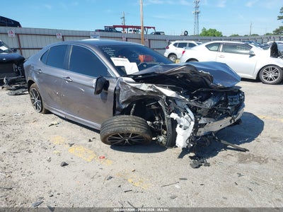 TOYOTA CAMRY 2024