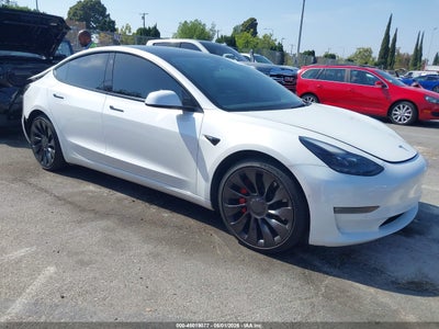 TESLA MODEL 3 2022