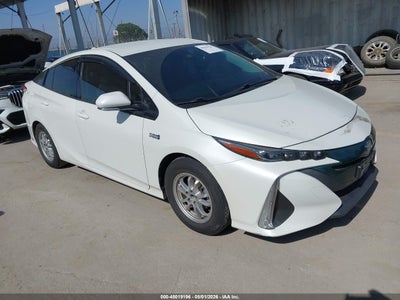 TOYOTA PRIUS PRIME 2019