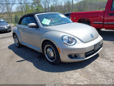 VOLKSWAGEN BEETLE 2013