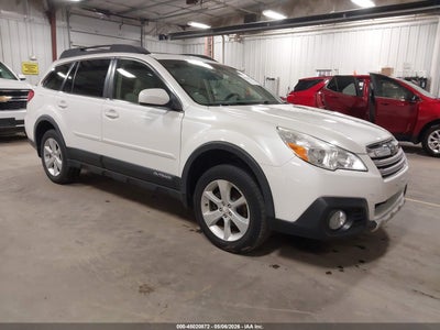 SUBARU OUTBACK 2014