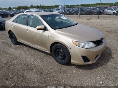 TOYOTA CAMRY HYBRID 2012
