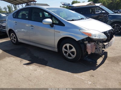 TOYOTA PRIUS 2013