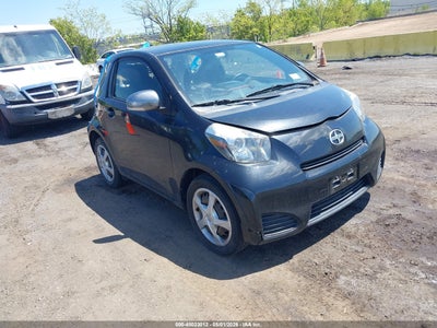 SCION IQ 2014