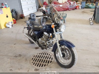 SUZUKI GZ250 2003
