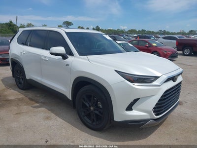 TOYOTA GRAND HIGHLANDER 2025