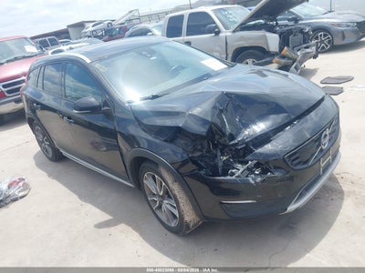 VOLVO V60 CROSS COUNTRY 2017