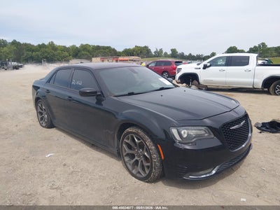 CHRYSLER 300 2015