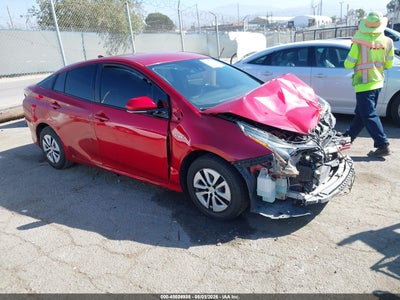 TOYOTA PRIUS 2018