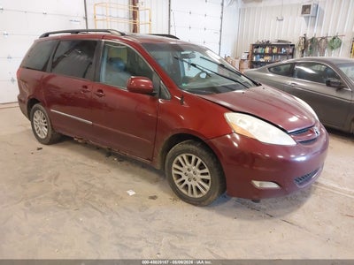 TOYOTA SIENNA 2008
