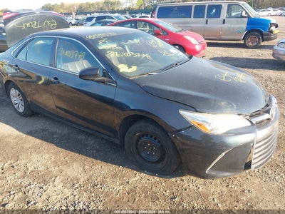 TOYOTA CAMRY 2016
