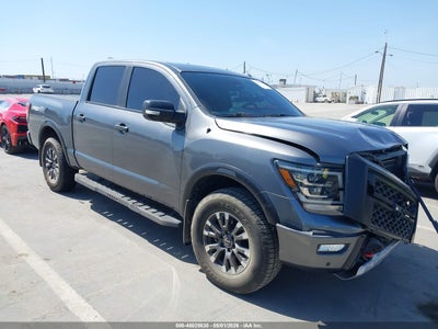 NISSAN TITAN 2021