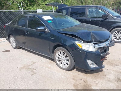 TOYOTA CAMRY HYBRID 2013