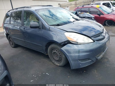 TOYOTA SIENNA 2009