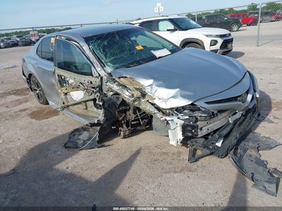 TOYOTA CAMRY 2018