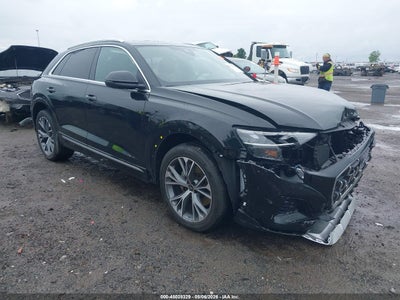 AUDI Q8 2024