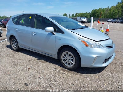 TOYOTA PRIUS V 2014