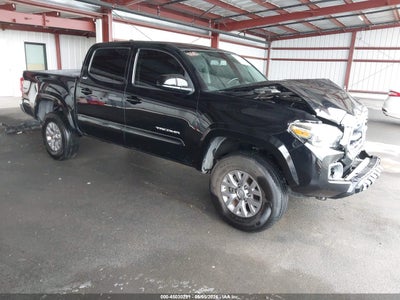 TOYOTA TACOMA 2017