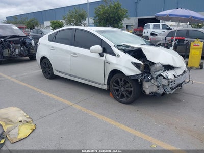 TOYOTA PRIUS 2014