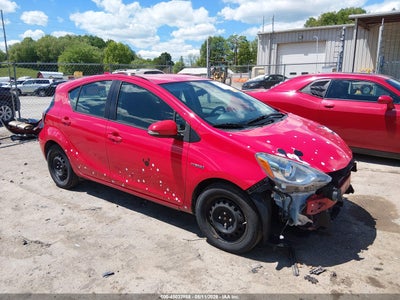 TOYOTA PRIUS C 2015