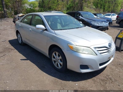 TOYOTA CAMRY 2011