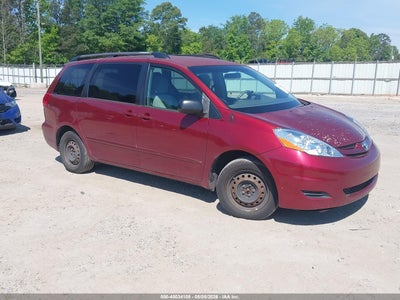 TOYOTA SIENNA 2010