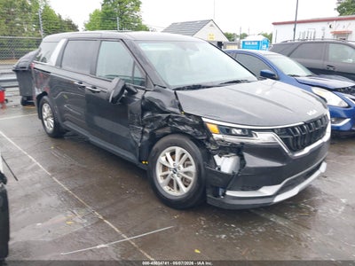KIA CARNIVAL MPV 2024