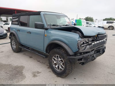 FORD BRONCO 2021