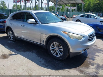 INFINITI QX70 2016