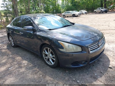 NISSAN MAXIMA 2012