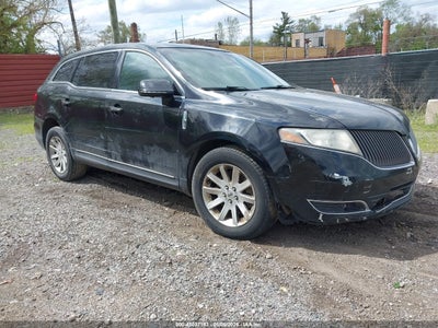 LINCOLN MKT 2013