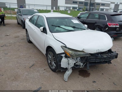TOYOTA CAMRY 2016